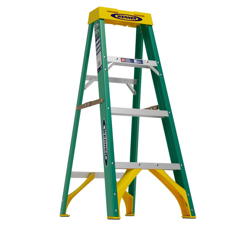 Werner 4 ft. H Fiberglass Step Ladder Type II 225 lb. capacity