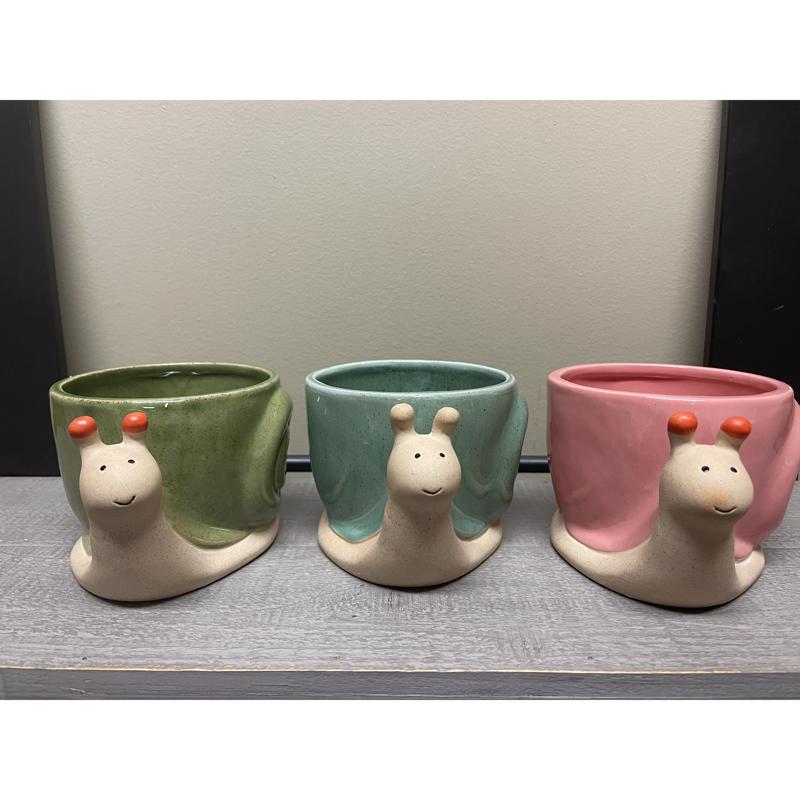Sullivans Assorted Ceramic 3.5 in. H X 5 in. W Snail Planter